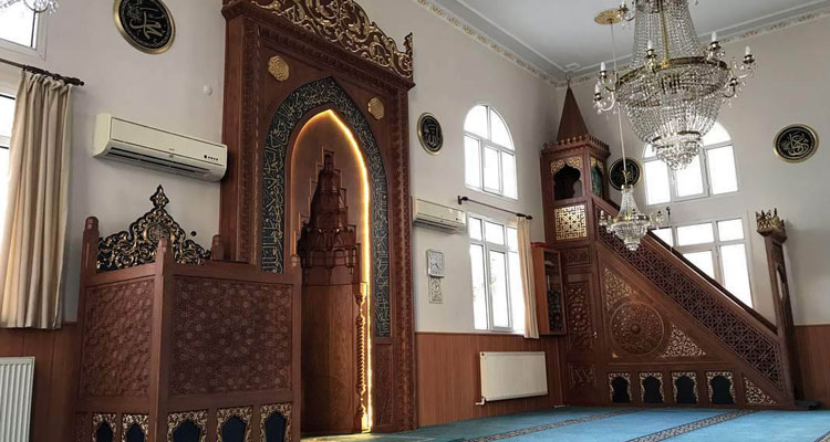 Gördes Belediyesi imam bulunmayan köylerde cuma namazı kılınması için emekli