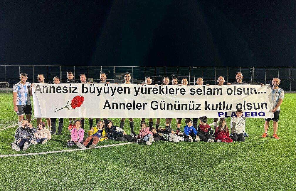 Gençlik Kupası Futbol Turnuvası'nda duygu dolu anlar yaşandı.