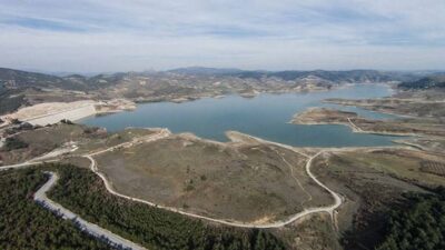 Gördes Belediyesi, Çiçekli Tarımsal Sulama Göleti’nde pompa sistemi tamiratı ve