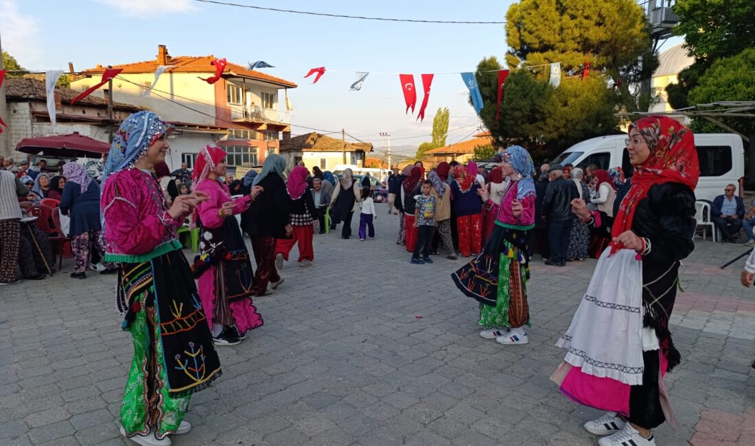Manisa’nın Gördes ilçesine bağlı Kayacık Kültür Şenliği renkli görüntülere sahne