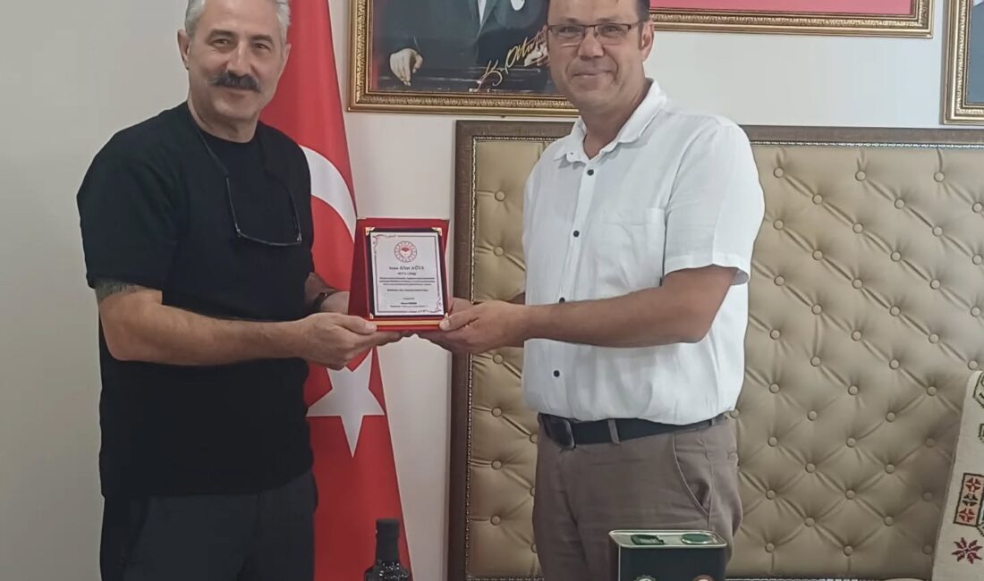 Gördesli Üreticiye Uluslararası Ödüller ve Plaket Onuru