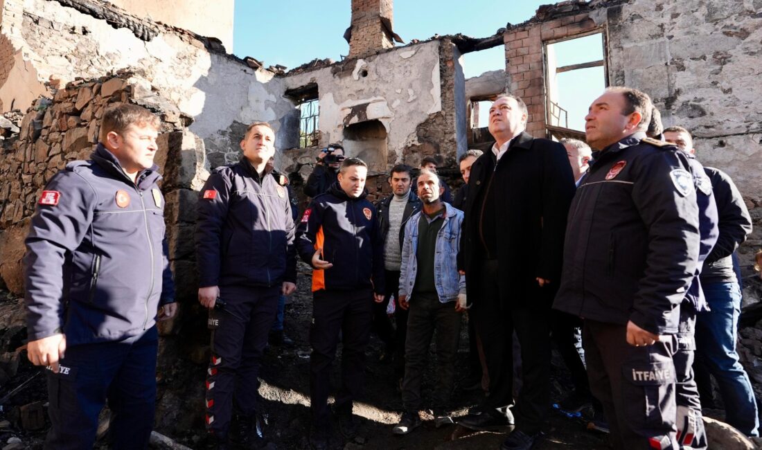 Evciler Mahallesi’nde meydana gelen ve 4 evi etkileyen yangının ardından