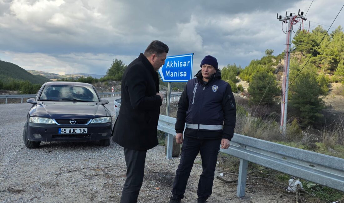 Bağımsız Yerel Hak-Sen Sendikası yetkilileri, Manisa’nın Gördes ilçesinde görev yapan
