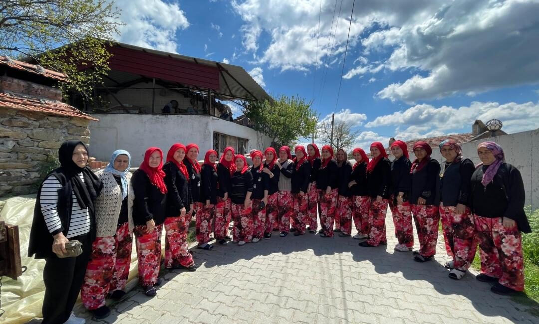 Boyalı Mahallesi’nde düzenlenen geleneksel Gülbahçe Dedesi Hayrı, bu yıl da