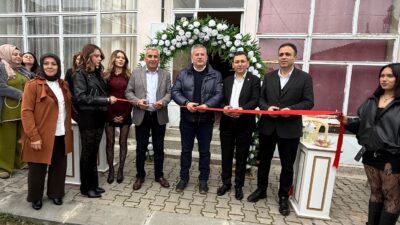 Gördes’te hizmet sektörüne yeni bir soluk kazandıracak olan İrem Çakal