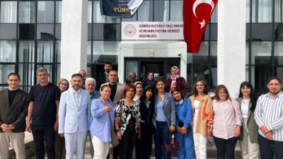 Gördes Huzurevinde düzenlenen “Aile Buluşması” programına yoğun katılım sağlayan kıymetli