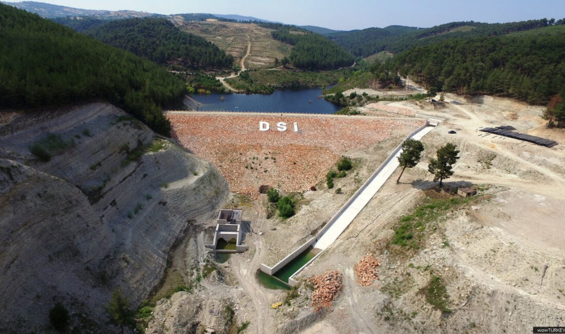 Geçtiğimiz günlerde işletmesi Demirci Belediyesi’ne devredilen Doğanpınar Göleti için sert