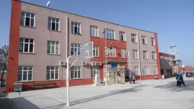 Diploma Puanıyla Öğrenci Alan Okul, YKS’de Türkiye Dereceleriyle Dikkat Çekti
