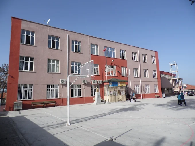 Diploma Puanıyla Öğrenci Alan Okul, YKS’de Türkiye Dereceleriyle Dikkat Çekti